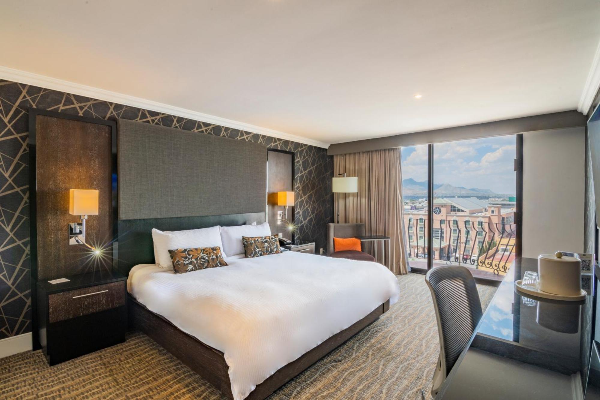 Lucerna Hotel 5*