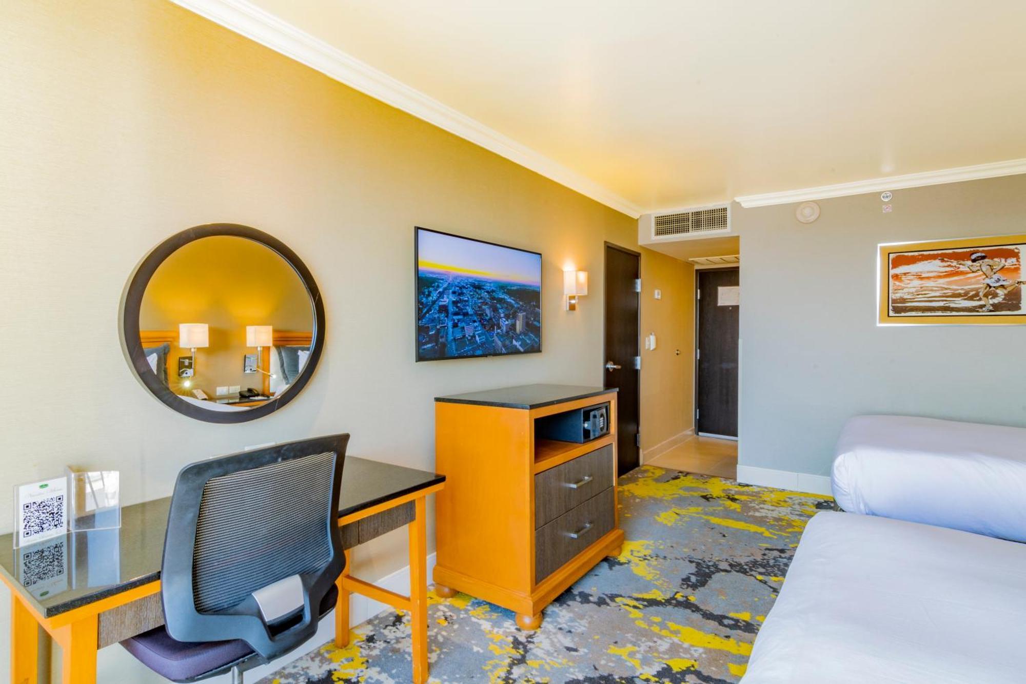 Lucerna Hotel 5*