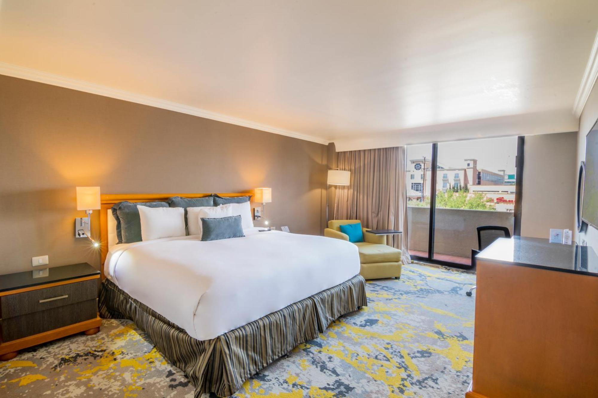 Lucerna 5*