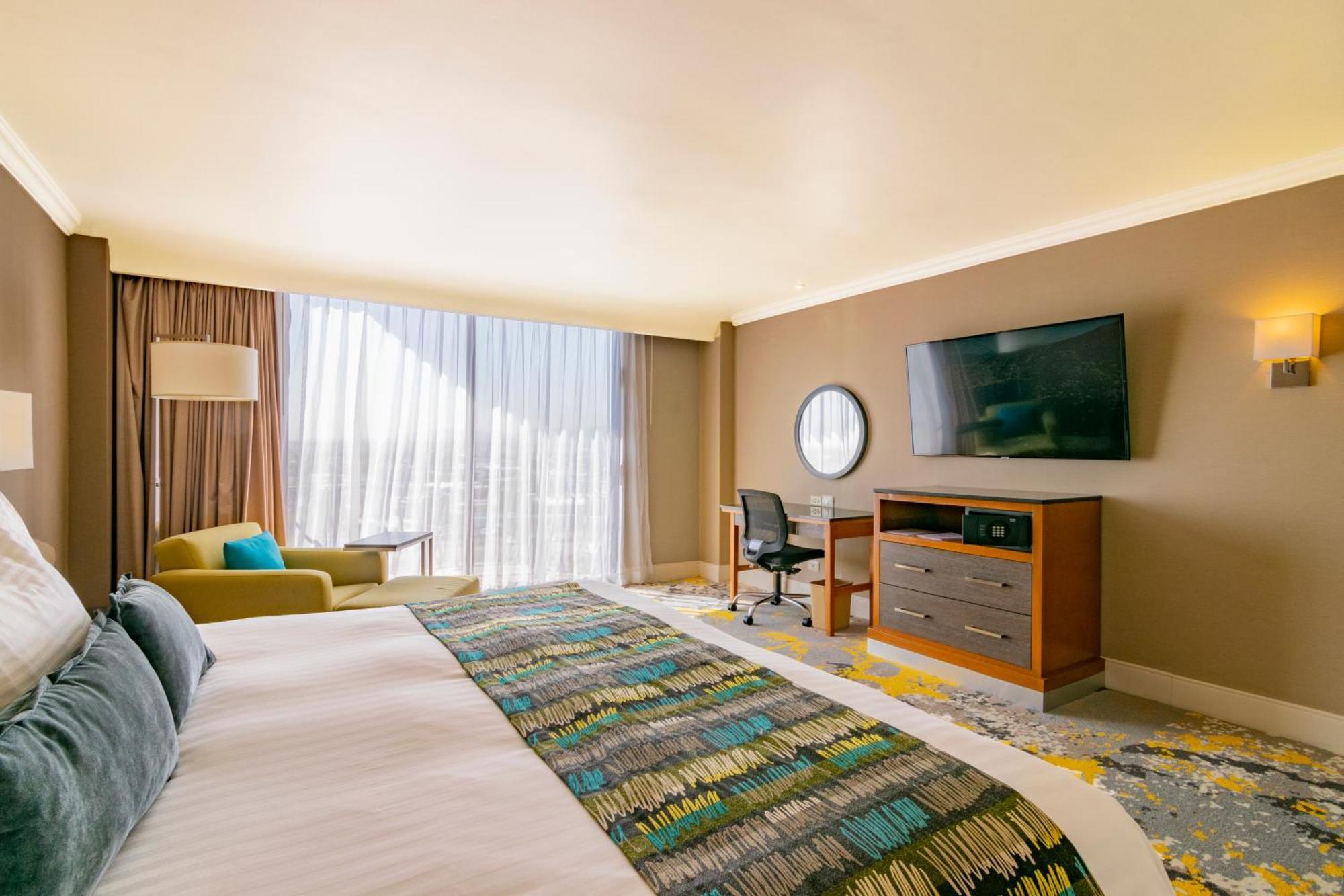 Lucerna Hotel 5*